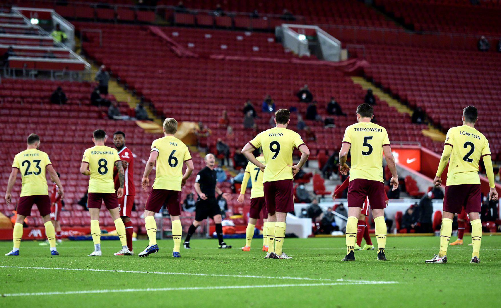 他凭借出色 他凭借出色